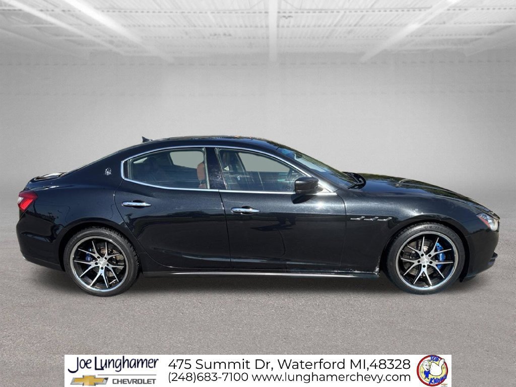 Used 2015 Maserati Ghibli RWD image 2