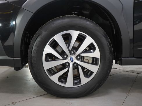 Used 2024 Subaru Outback Premium image 30