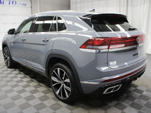 Used 2024 Volkswagen Atlas Cross Sport SEL Premium R-Line image 5