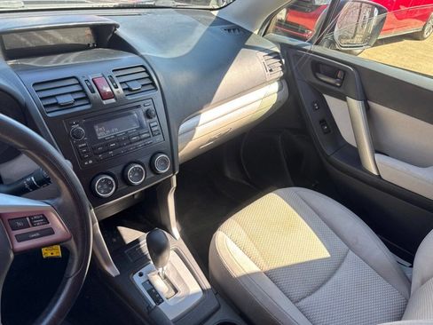 Used 2014 Subaru Forester 2.5i AWD/4WD image 11