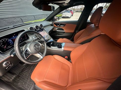 Used 2024 Mercedes-Benz C 300 Sedan image 4