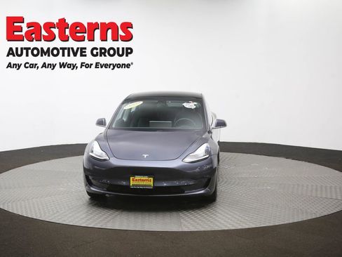 Used 2019 Tesla Model 3 Standard Range image 51