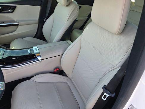 Used 2022 Mercedes-Benz C 300 C 300 image 9