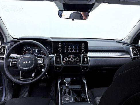 Used 2022 Kia Sorento LX image 25