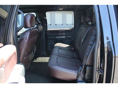 Used 2015 Ford F150 Platinum w/ Technology Package image 12