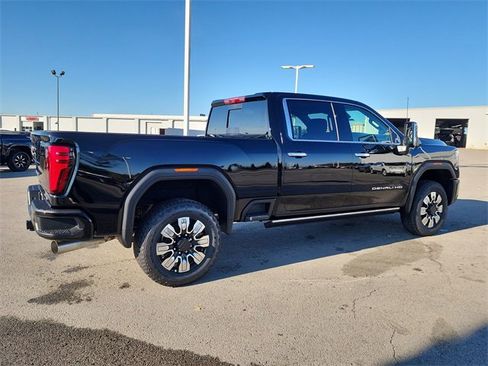 New 2026 GMC Sierra 2500 Denali w/ Denali Reserve Package image 2