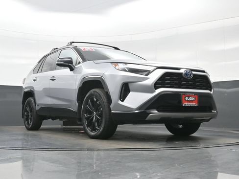 Used 2023 Toyota RAV4 XSE w/ XSE Grade Weather Package AWD/4WD image 27