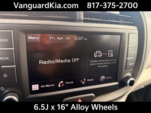 Certified 2025 Kia Soul LX image 20