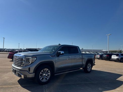 Used 2023 GMC Sierra 1500 Denali AWD/4WD image 8