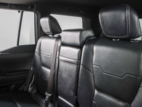 Used 2024 Lexus GX 550 w/ Accessory Package (31) AWD/4WD image 27