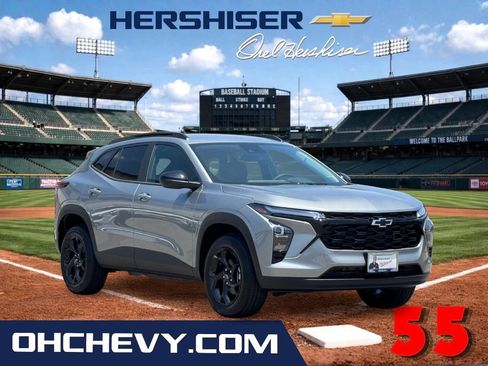 New 2026 Chevrolet Trax LT w/ Midnight Edition FWD image 1
