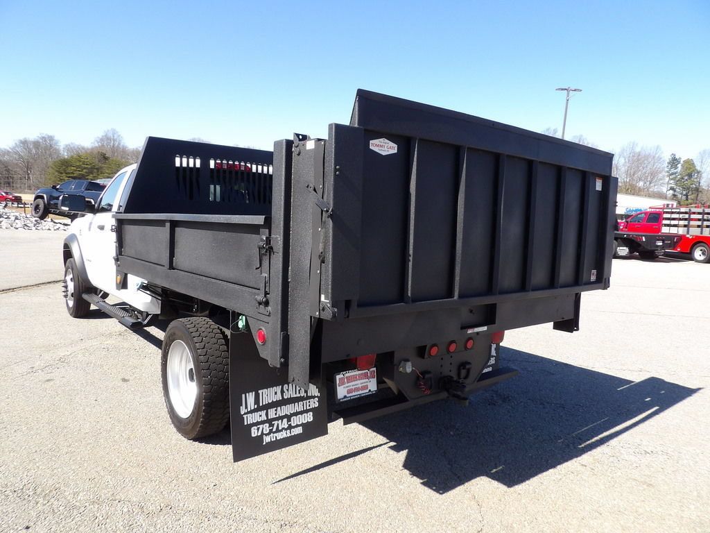 Used 2020 RAM 5500 Tradesman RWD image 5