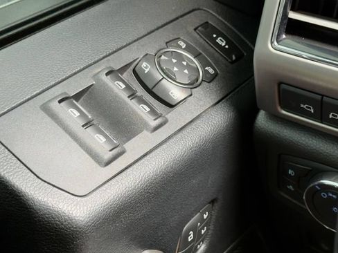 Used 2020 Ford F250 Platinum w/ FX4 Off-Road Package AWD/4WD image 12