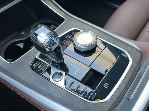 Used 2022 BMW X5 sDrive40i w/ Executive Package image 34