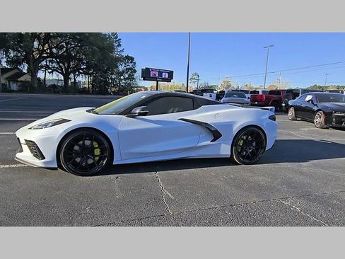 Used 2021 Chevrolet Corvette Stingray Premium Conv w/ Z51 Performance Package image 24