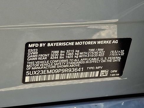 Used 2023 BMW X7 xDrive40i w/ M Sport Package AWD/4WD image 29