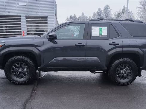 Used 2025 Toyota 4Runner SR5 image 5