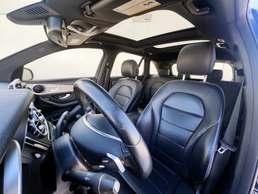Used 2019 Mercedes-Benz GLC 300 image 5