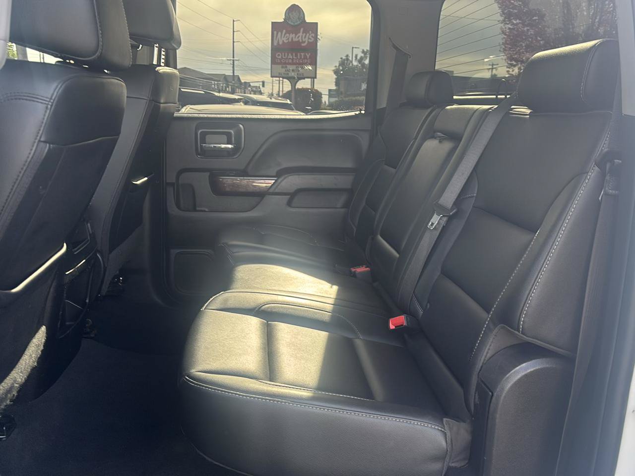 Used 2019 GMC Sierra 2500 SLT w/ Duramax Plus Package AWD/4WD image 10