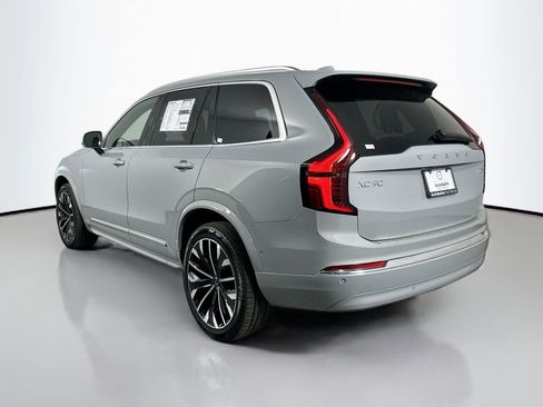 New 2026 Volvo XC90 B6 Plus w/ Protection Package Premier image 7