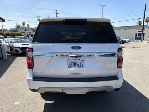 Used 2018 Ford Expedition Limited w/ Equipment Group 301A RWD image 6