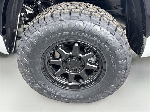 New 2026 Toyota Tundra Platinum image 31