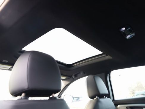 New 2025 Alfa Romeo Tonale Veloce w/ Premium Package image 27