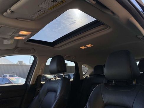 Used 2022 MAZDA CX-5 AWD 2.5 S w/ Premium Package image 16