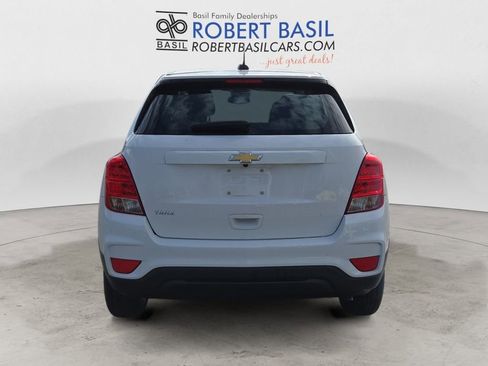 Used 2019 Chevrolet Trax LS image 4