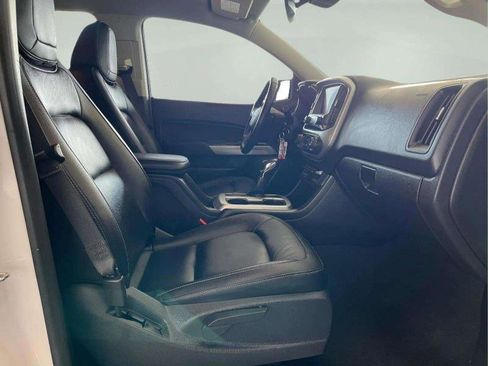 Used 2022 Chevrolet Colorado LT w/ Luxury Package image 13