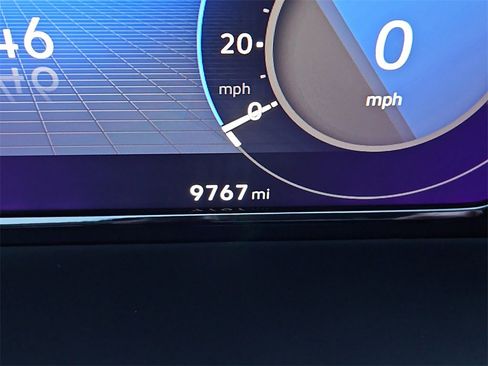 Used 2025 Volkswagen Atlas SEL Premium R-Line image 14