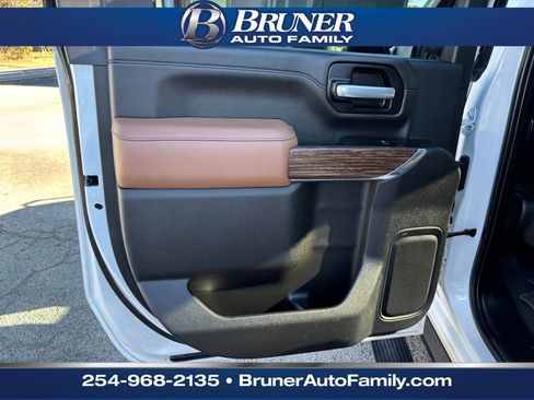 Used 2020 Chevrolet Silverado 2500 High Country w/ Z71 Off-Road Package image 13