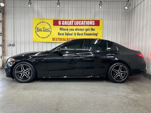 Used 2022 Mercedes-Benz C 300 4MATIC Sedan image 3