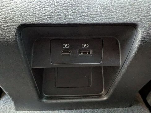 Used 2022 Mitsubishi Outlander SEL image 18