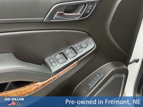 Used 2019 Chevrolet Tahoe Premier w/ Premier Plus Edition image 16