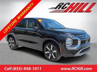 New 2025 Mitsubishi Outlander SE