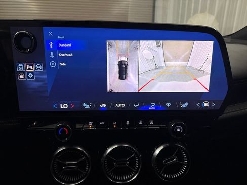 Used 2024 Chevrolet Blazer EV LT AWD/4WD image 32