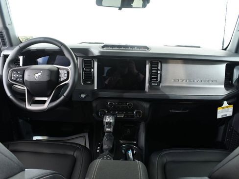 New 2026 Ford Bronco Badlands AWD/4WD image 7