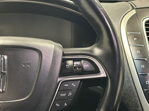 Used 2019 Lincoln Nautilus Reserve image 22