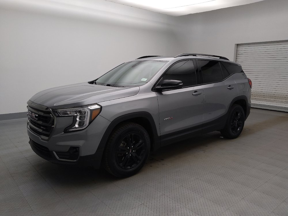 Used 2023 GMC Terrain AT4 AWD/4WD image 2