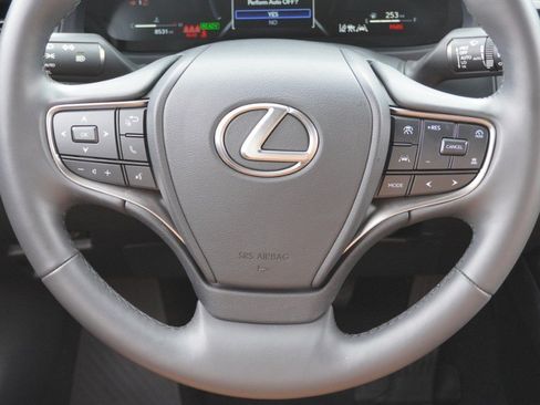 Certified 2025 Lexus UX 300h FWD w/ Accessory Package (Z1) image 28