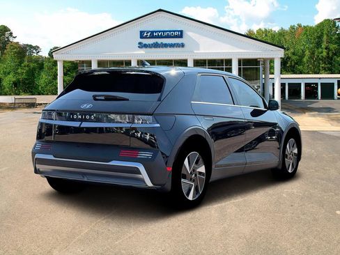 New 2026 Hyundai Ioniq 5 SEL RWD image 7