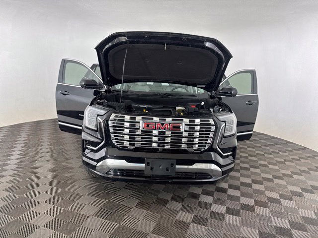 Used 2026 GMC Terrain Denali AWD/4WD image 11