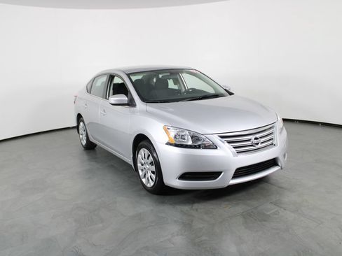 Used 2015 Nissan Sentra S FWD image 4