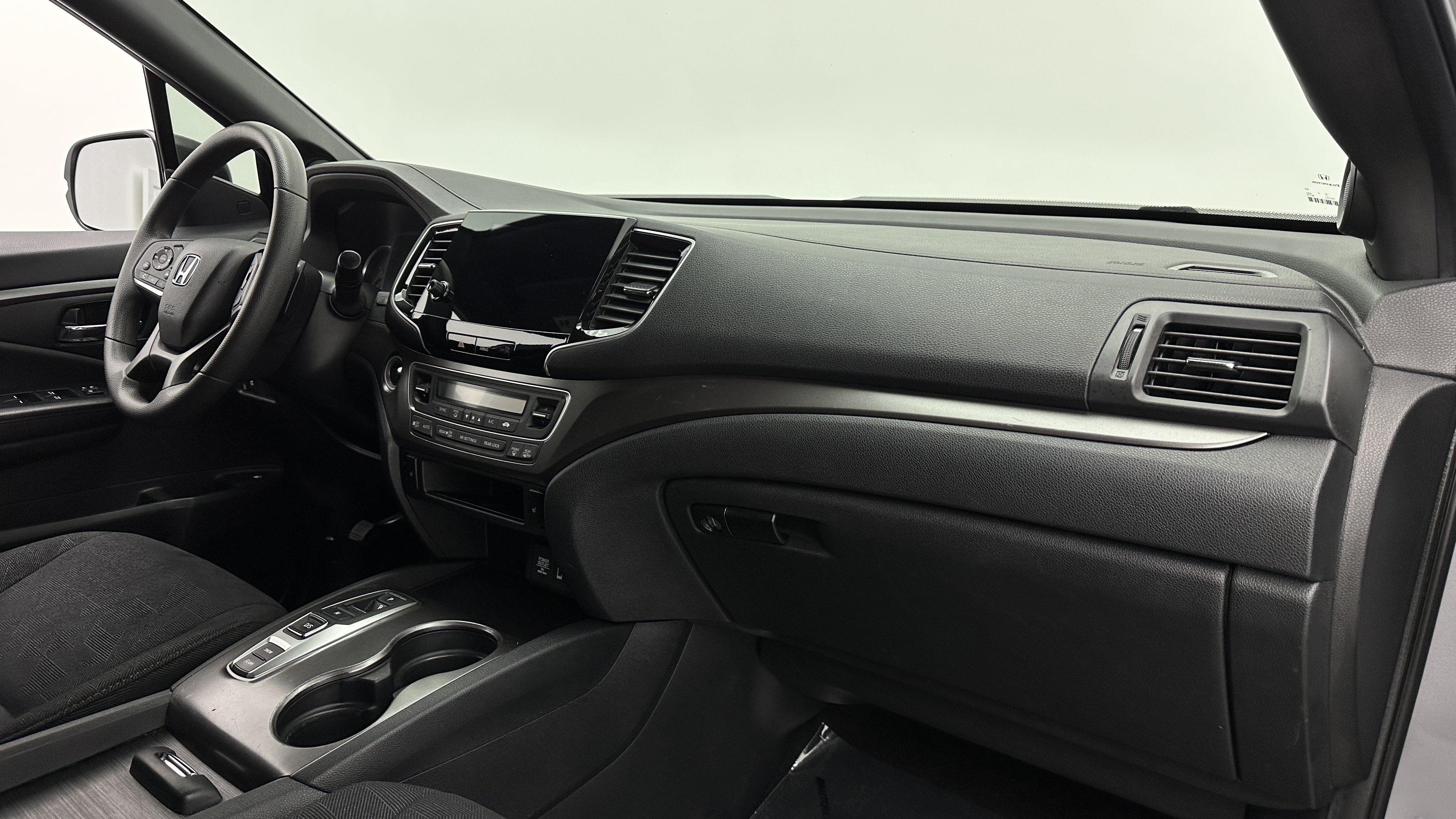 Used 2022 Honda Pilot Sport image 37