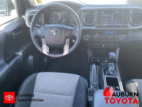 Certified 2022 Toyota Tacoma TRD Off-Road w/ Technology Package AWD/4WD image 32