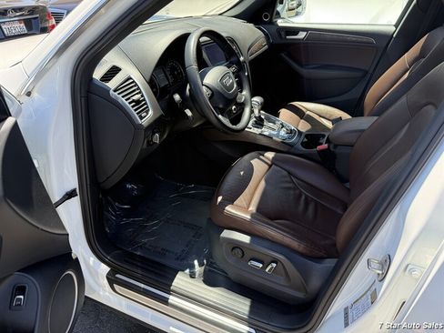 Used 2015 Audi Q5 2.0T Premium Plus w/ Technology Package AWD/4WD image 8