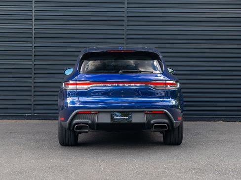 Used 2024 Porsche Macan AWD/4WD image 7
