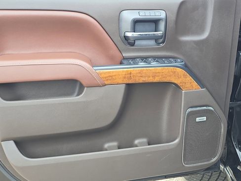 Used 2016 Chevrolet Silverado 1500 High Country image 21