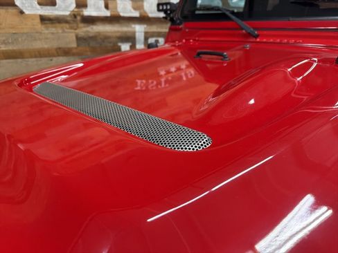 Used 2006 Jeep Wrangler Rubicon w/ Security Group image 10